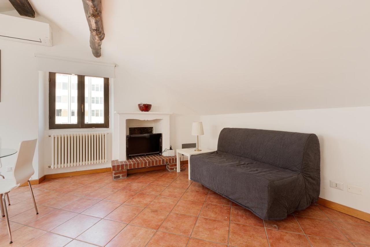 Corso Como Balcony Apartment มิลาน ภายนอก รูปภาพ